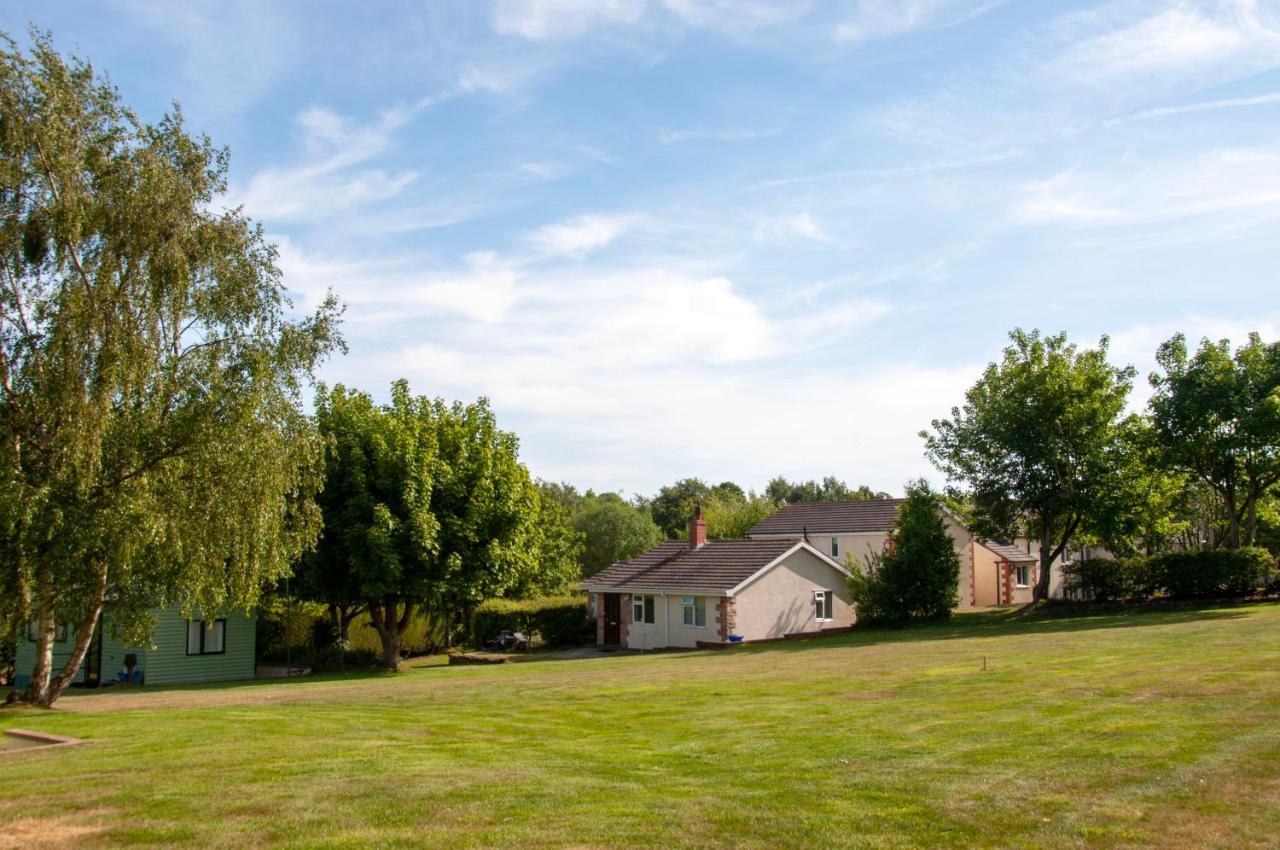 Bridleways Guesthouse & Holiday Homes マンスフィールド エクステリア 写真